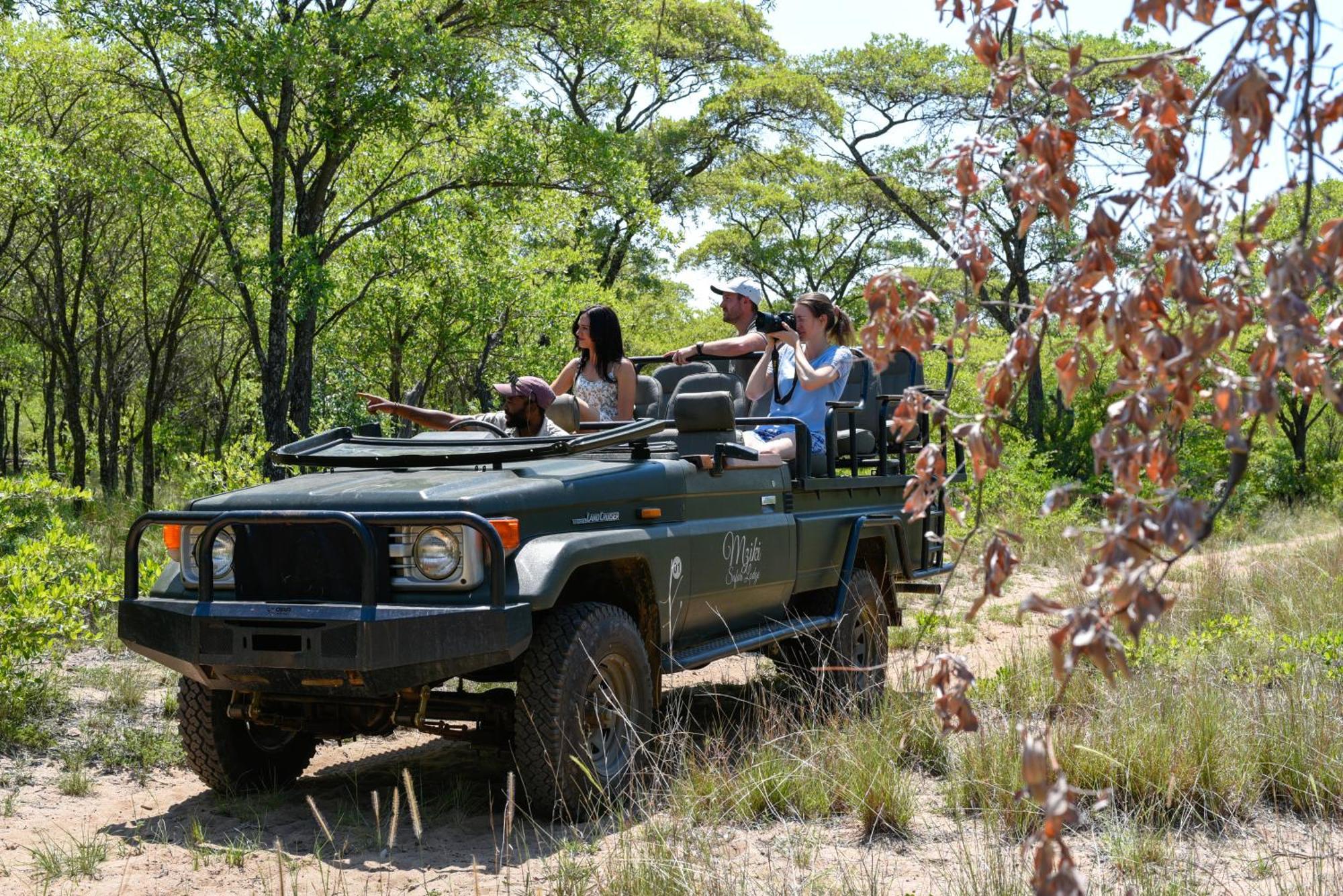 Mziki Safari Lodge Vaaldam Exterior photo