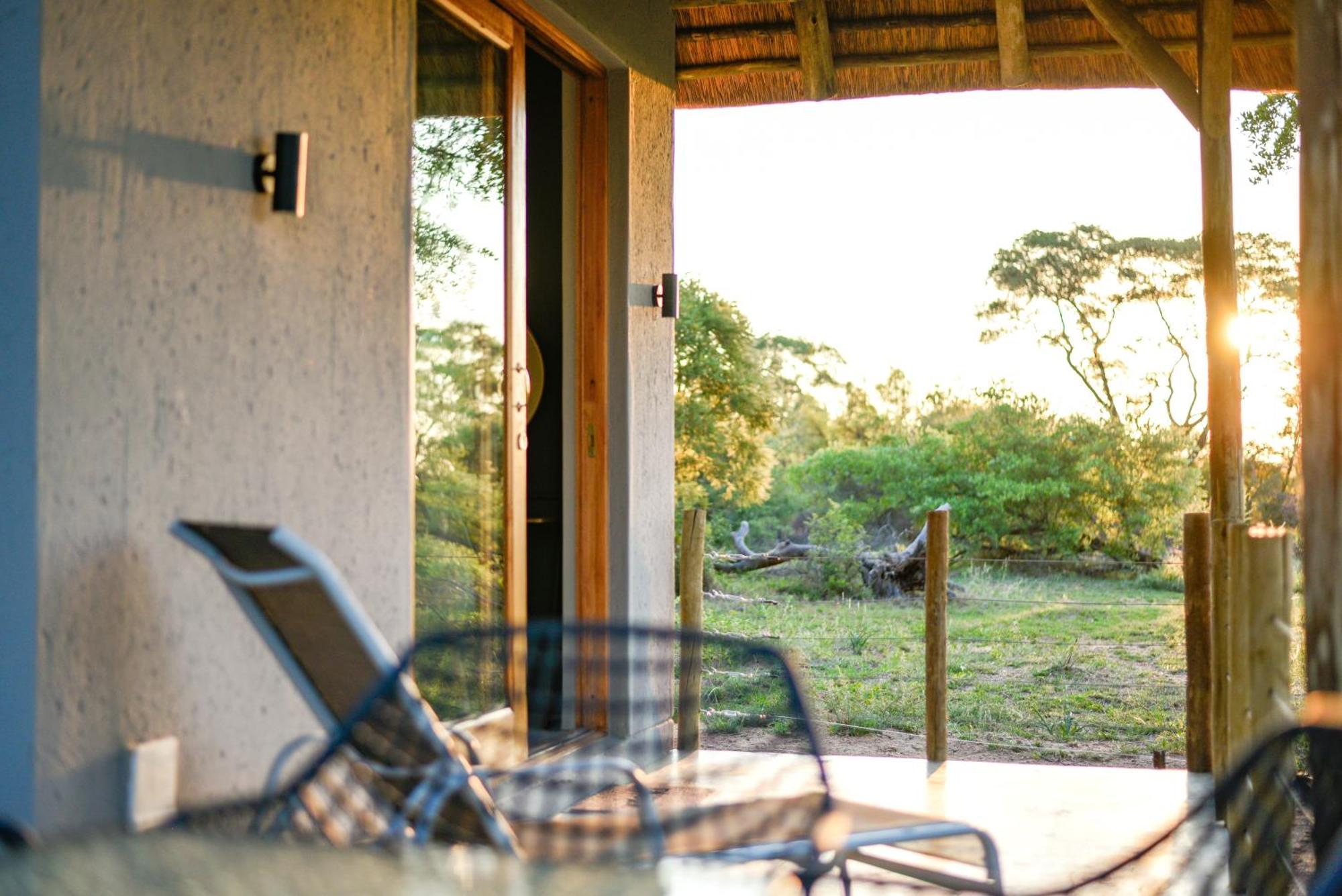 Mziki Safari Lodge Vaaldam Room photo