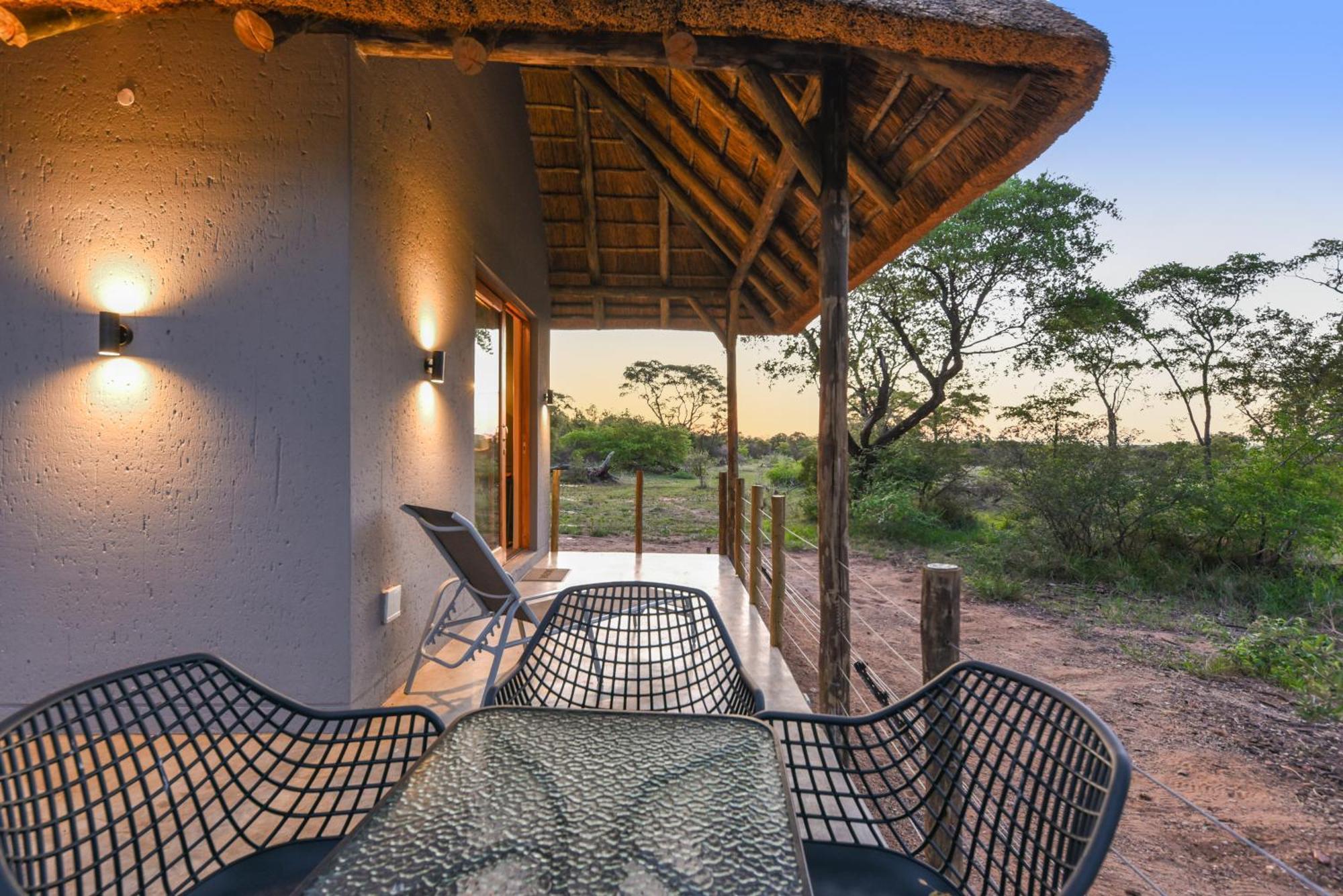 Mziki Safari Lodge Vaaldam Room photo